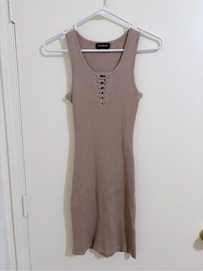 Bebe Taupe Ribbed Lace-Up Midi Dress